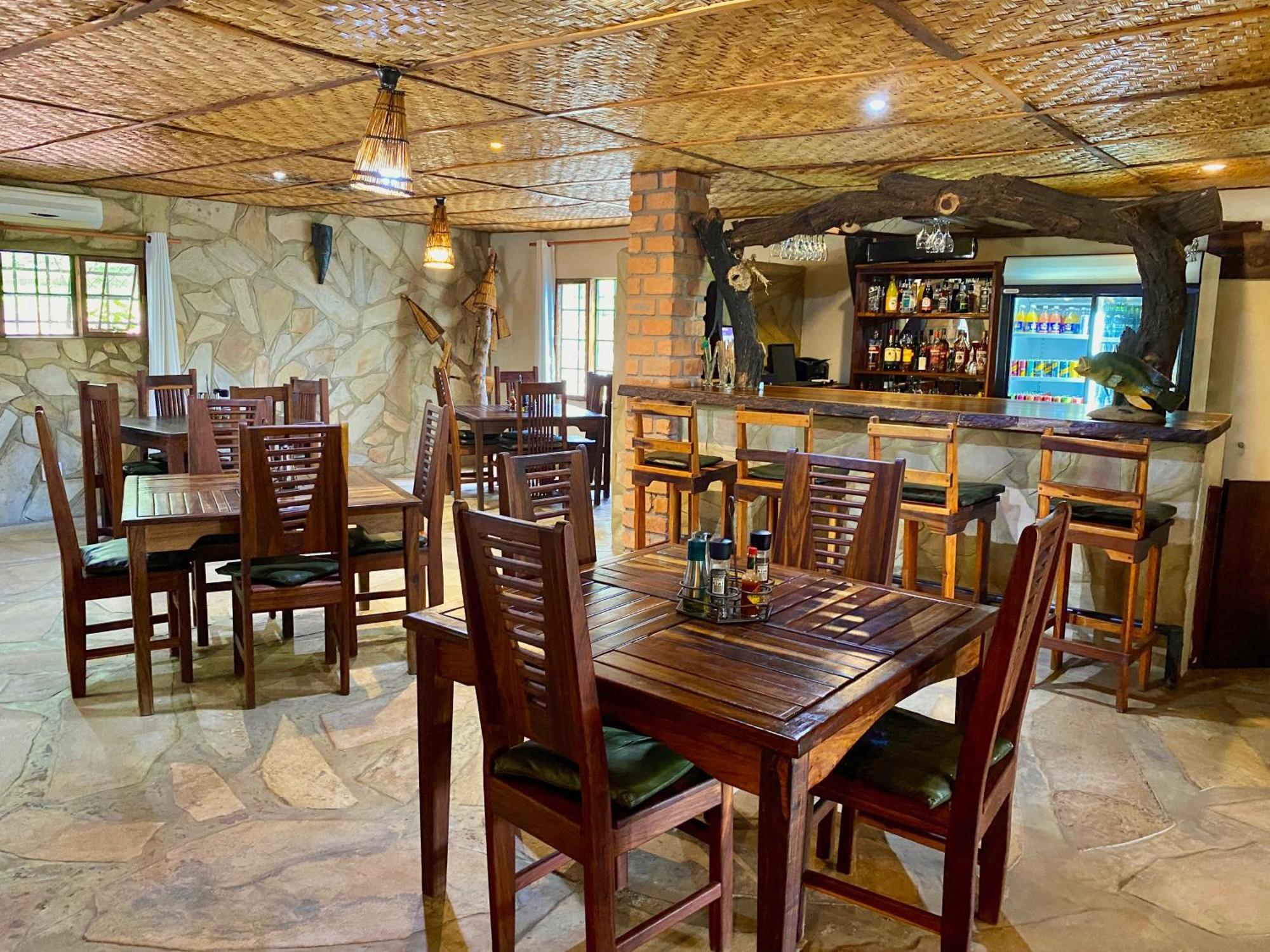 Tambuti Lodge Рунду Экстерьер фото