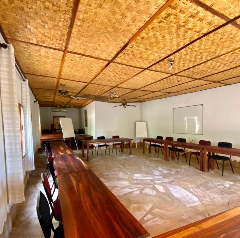 Tambuti Lodge Рунду Экстерьер фото