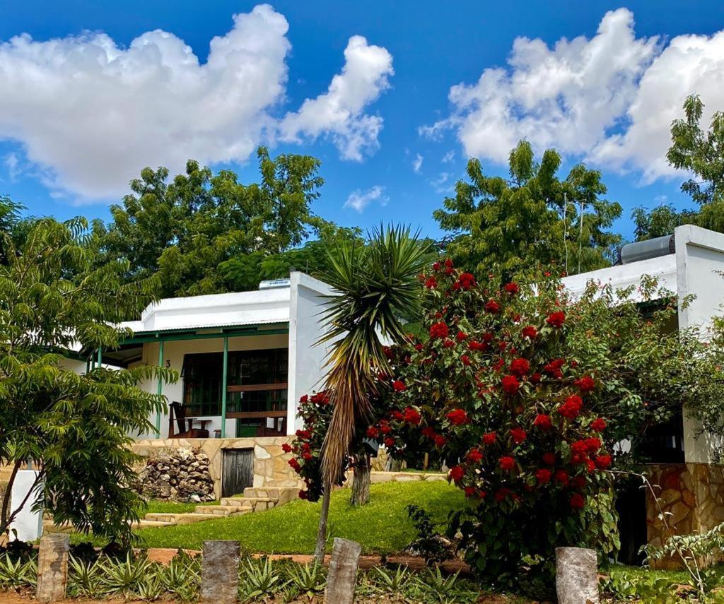 Tambuti Lodge Рунду Экстерьер фото