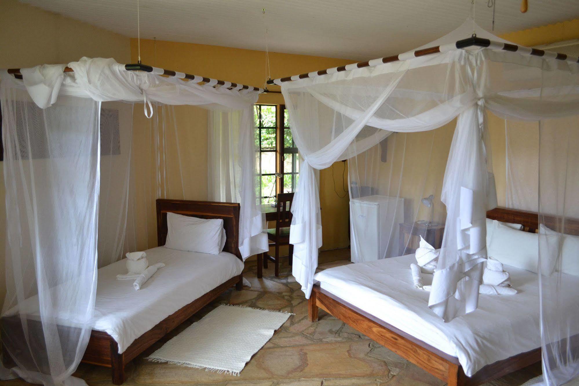 Tambuti Lodge Рунду Экстерьер фото
